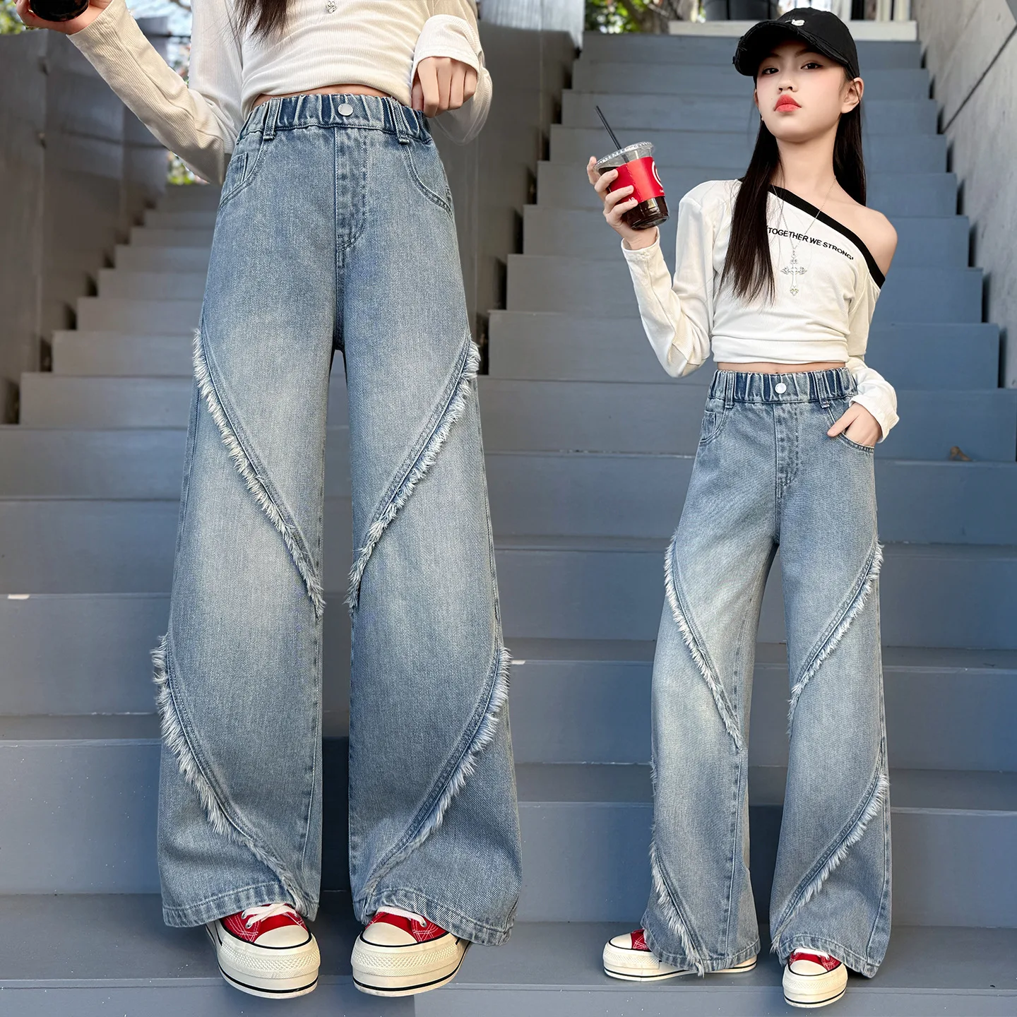 Lässige Outdoor-Jeans 2026 Neue Herbst-Kinder-Denim-Hosen Stylische Mädchen-Jeans Gerade Hosen mit Elastischem Bund für Kinder