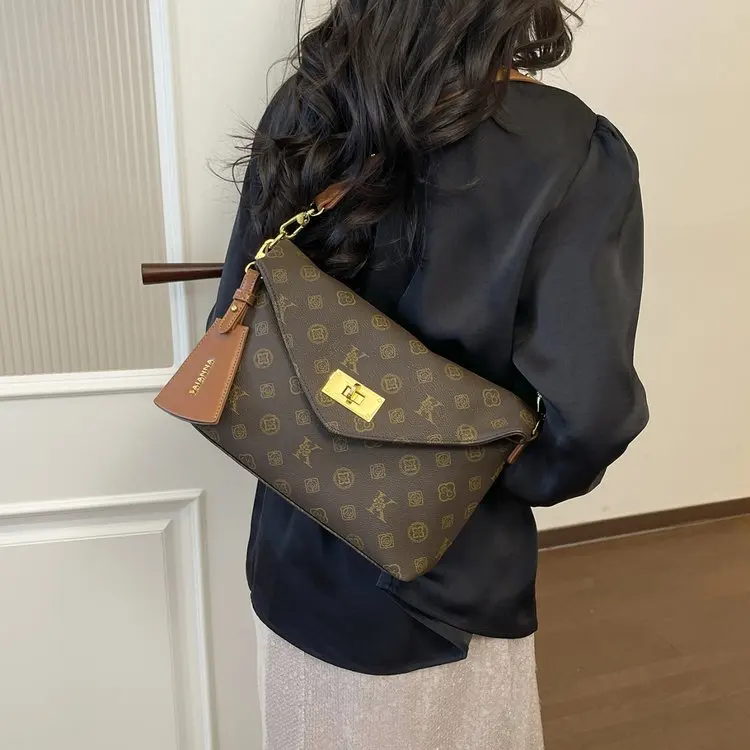 premium-tote-diaper-bag-for-women-leather-crossbody-bag-luxury-vintage-minimalist-designer-large-capacity-stylish-classic
