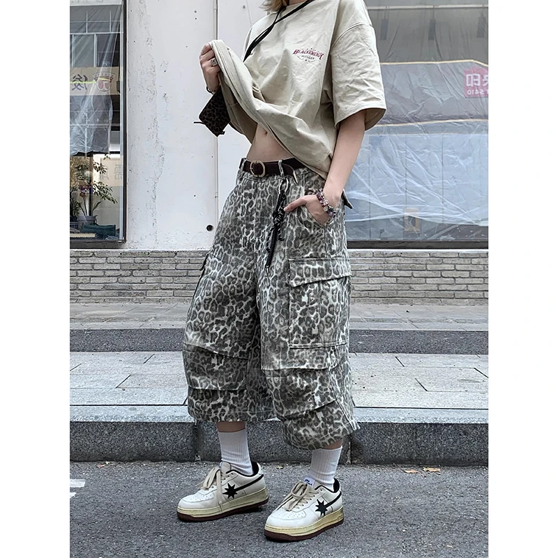 

ZHIZOU Women Shorts Jeans Leopard Print High Waist Straight Pants Streetwear Cargo Y2K Vintage 90s Female Wide Leg Denim Shorts