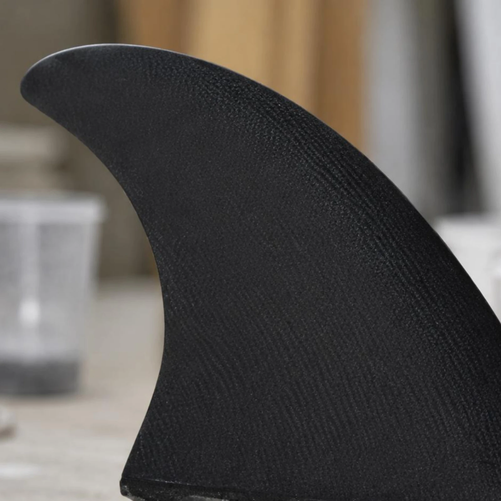 

3 Pieces 3 Piece Thruster Fins Arched Blade Thruster Fin Set Fiberglass Surfboard Fins Easy Installation Sports Gear