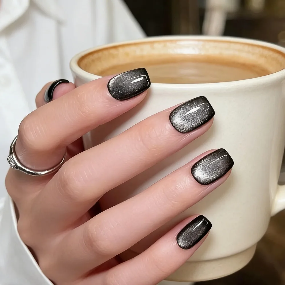 Rosa & schwarze Katzenaugen-Kunstnägel mit Farbverlauf zum Aufdrücken, abnehmbare handgefertigte künstliche Nägel für Frauen, tägliche Nagelstyling-Anwendung.