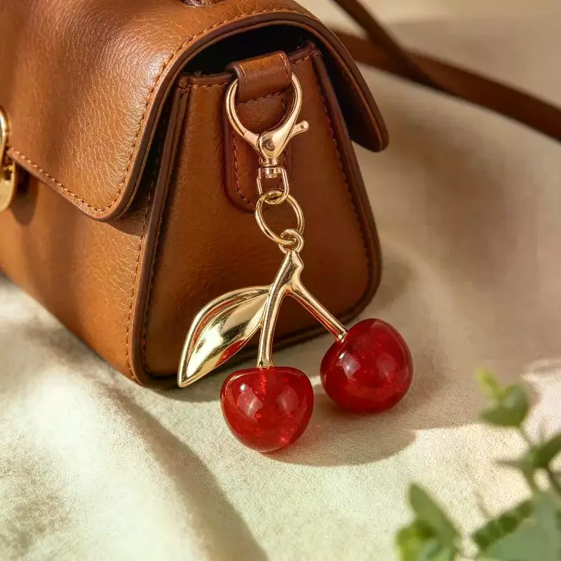 1Pcs Gold Hardware Bag Charm Retro Fruit Pendant Glitter Resin Cherry Keychain for Handbag and Car Key Decor Car Accessory