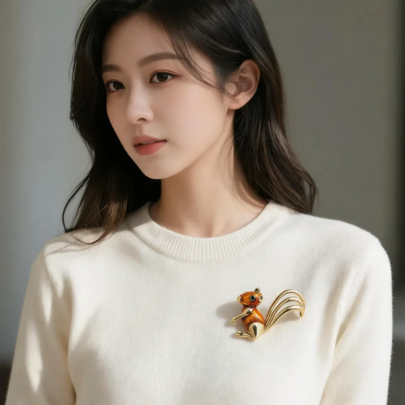 Women Men Creative Simulate Squirrel Brooch Corsage Animal Coat Clothing Lapel Pins Brooches For Wedding Party Jewelry Gift