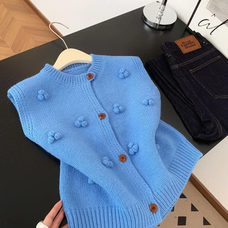 

Three-dimensional Fur Ball Knitted for Women Autumn Fashion Style Layered Sleeveless Vest Top