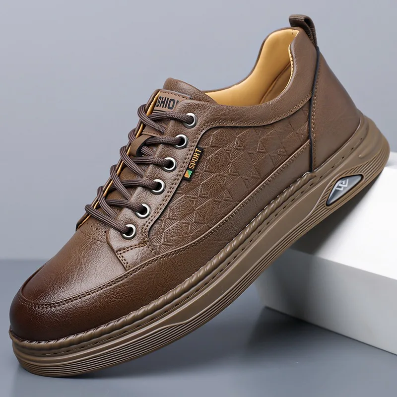 

TRAKKER 2026 Men's Fashion Embossed Casual Shoes, Lace-up Soft Leather Flats , Comfortable Anti-slip Daily Wear Sneakers for Men