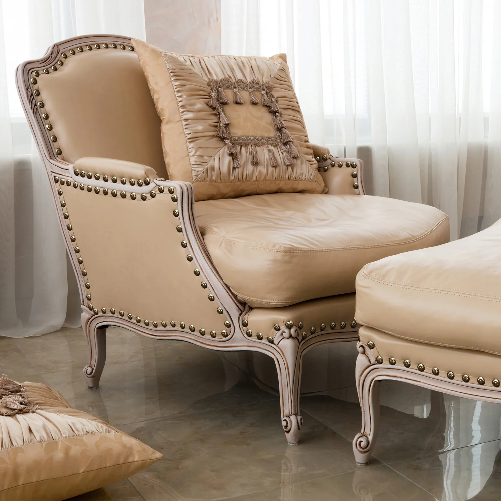 

100 pcs Decorative Upholstery Tacks Iron Finish Nails For Sofa Furniture Wall Map Pin Pushpins Flower Design Thumbtacks