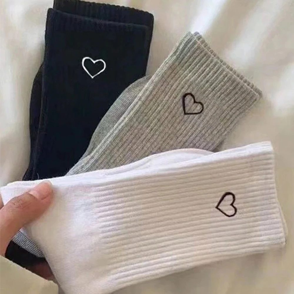 6 Pairs Women Heart-shaped Pattern Round Neck Socks Fashionable Versatile Comfortable Socks Lightweight Casual Mid Length Socks