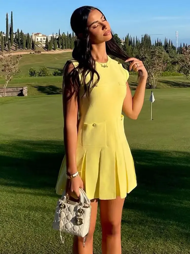 HH Female Casual Slim Pleated Dress Yellow O-Neck Sleeveless Pocket Buttons Decorate Summer Dresses Woman 2024 Trendy