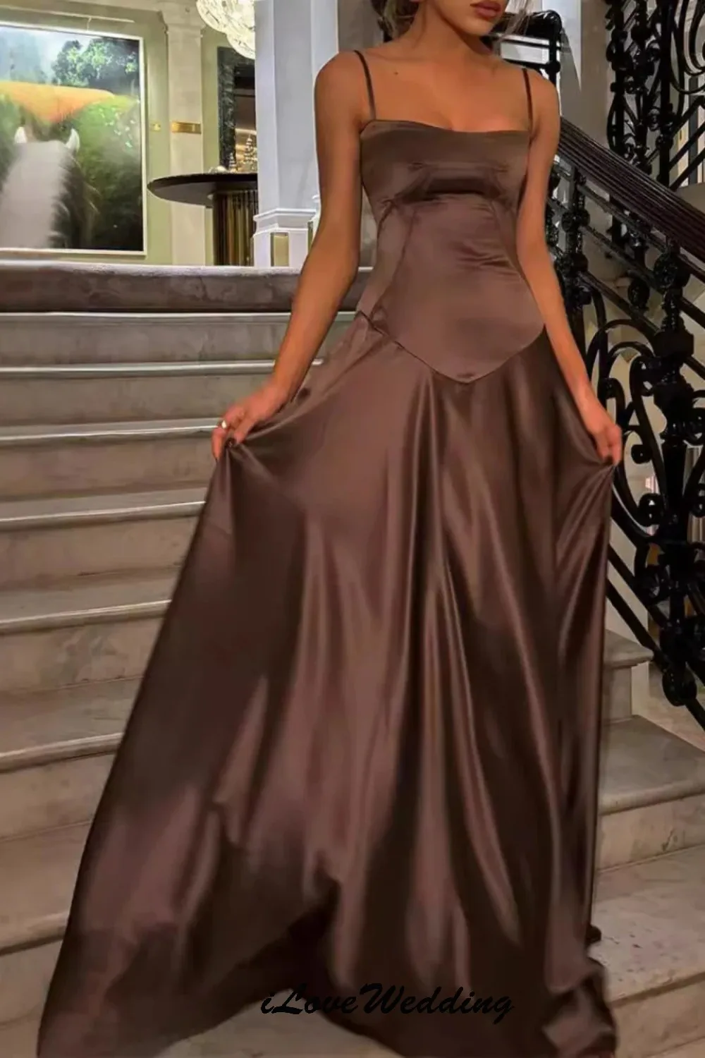 فساتين وصيفة العروس سوداء أنيقة للنساء من الساتان السباغيتي لحفلات الزفاف للنساء على شكل حرف a فستان سهرة بدون أكمام مخصص