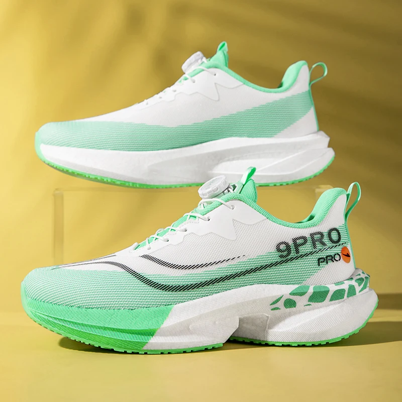 

Men's casual outdoor four seasons sneakers light breathable soft-sole speed running shoes fashion students racing sports shoes