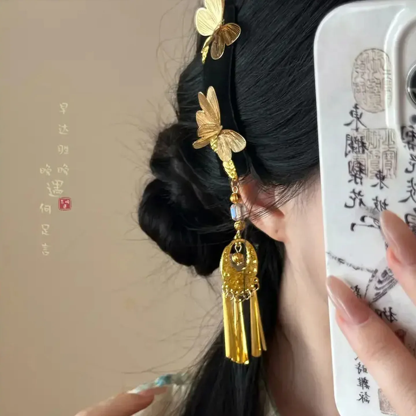 

New Chinese Style Gold Butterfly Hair Clip with Tassel Elegant Vintage Side Clip for Women