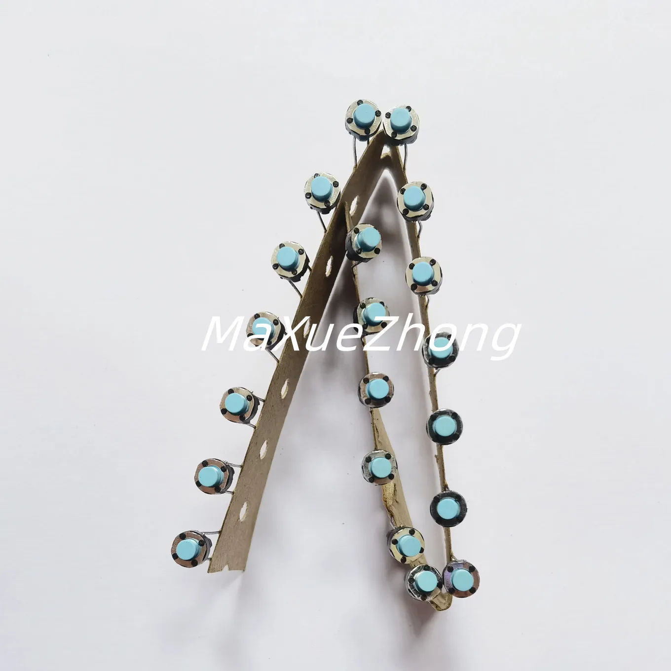 

Original new 100% SKQNARD010 touch switch 6*6*5MM 2pin micro button