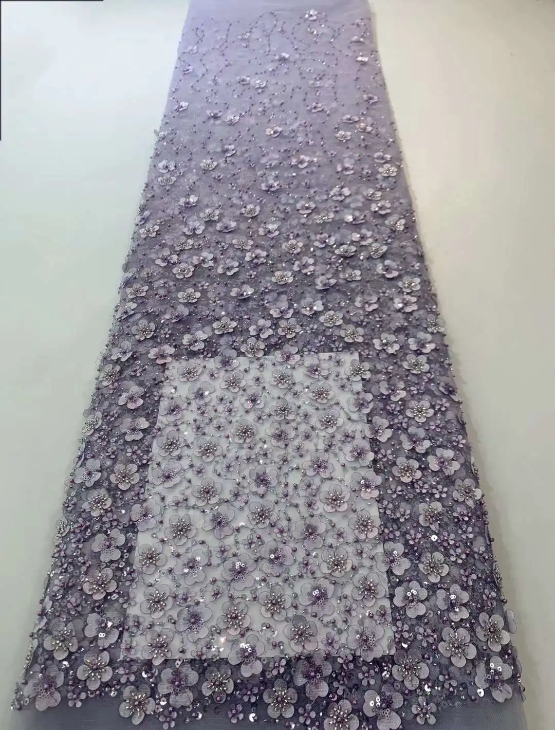 

Beautiful,3D African lace Fabric ,Thread Embroidery,With Beads, French mesh yarn For Weddings Ldies's Evening Dresses Party