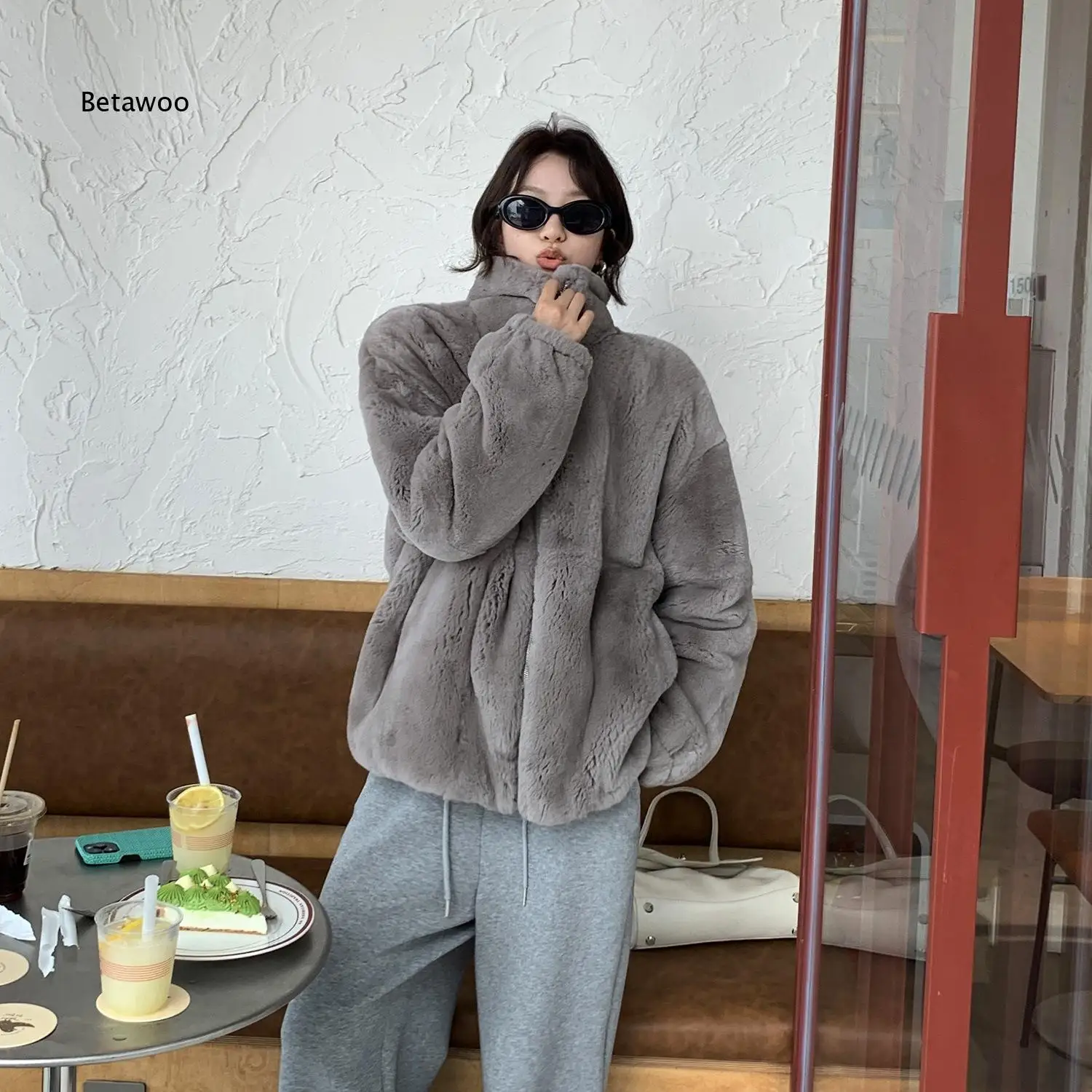Womens Solid Color Faux Fur Outerwear Stand Collar Zip Closure Long Sleeve Soft Fluffy Plush Jacket For Casual Street Outfits