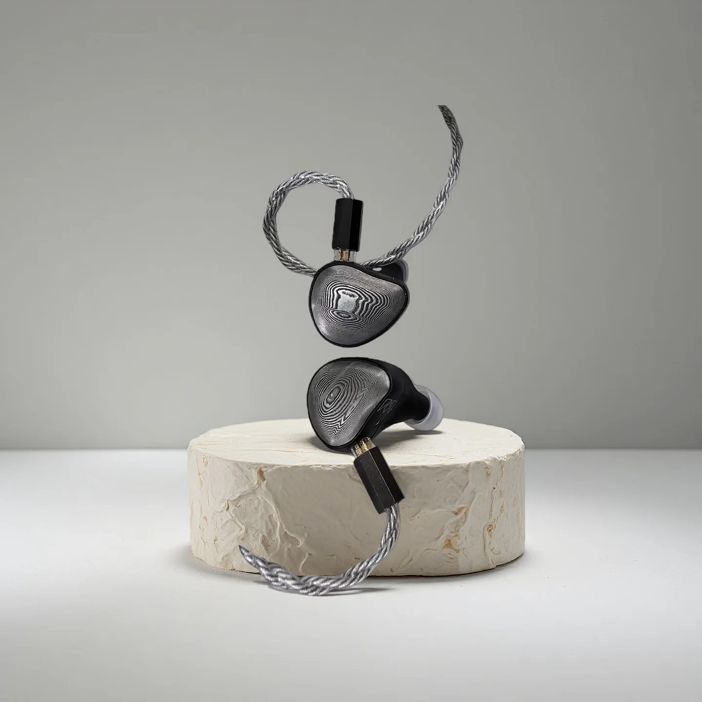 Geekyaudio 2DD + 4BA + 4EST Hifi سماعات أذن للموسيقى الهجينة IEM عشاق الصوت سماعات أذن سلكية 0.78 مللي متر كابل قابل للفصل Vking Sultan