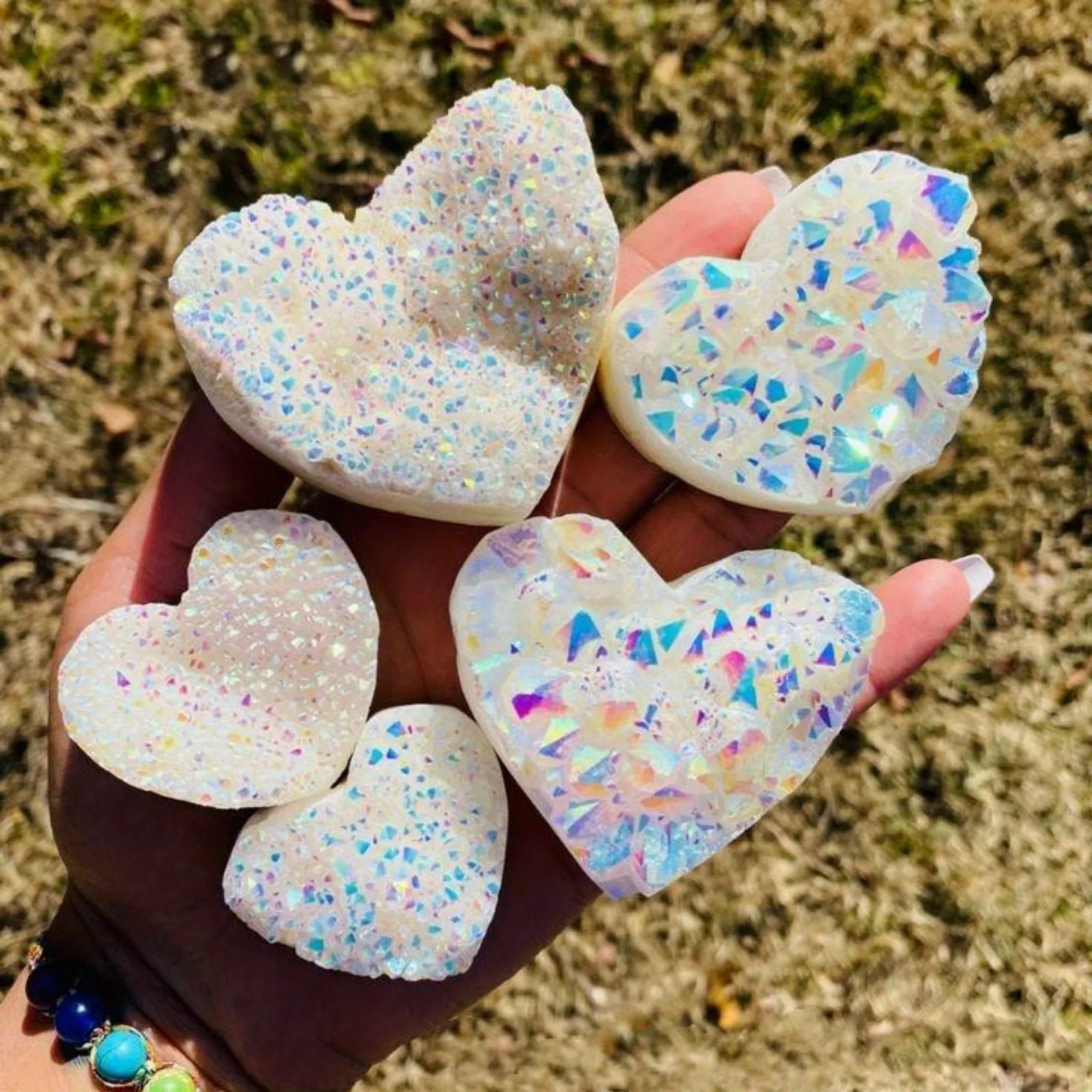 Angel Aura Quartz Crystal Heart Cluster Iridescent Rainbow Druzy Heart Shaped Coated Quartz Specimen Collectible Home Decor