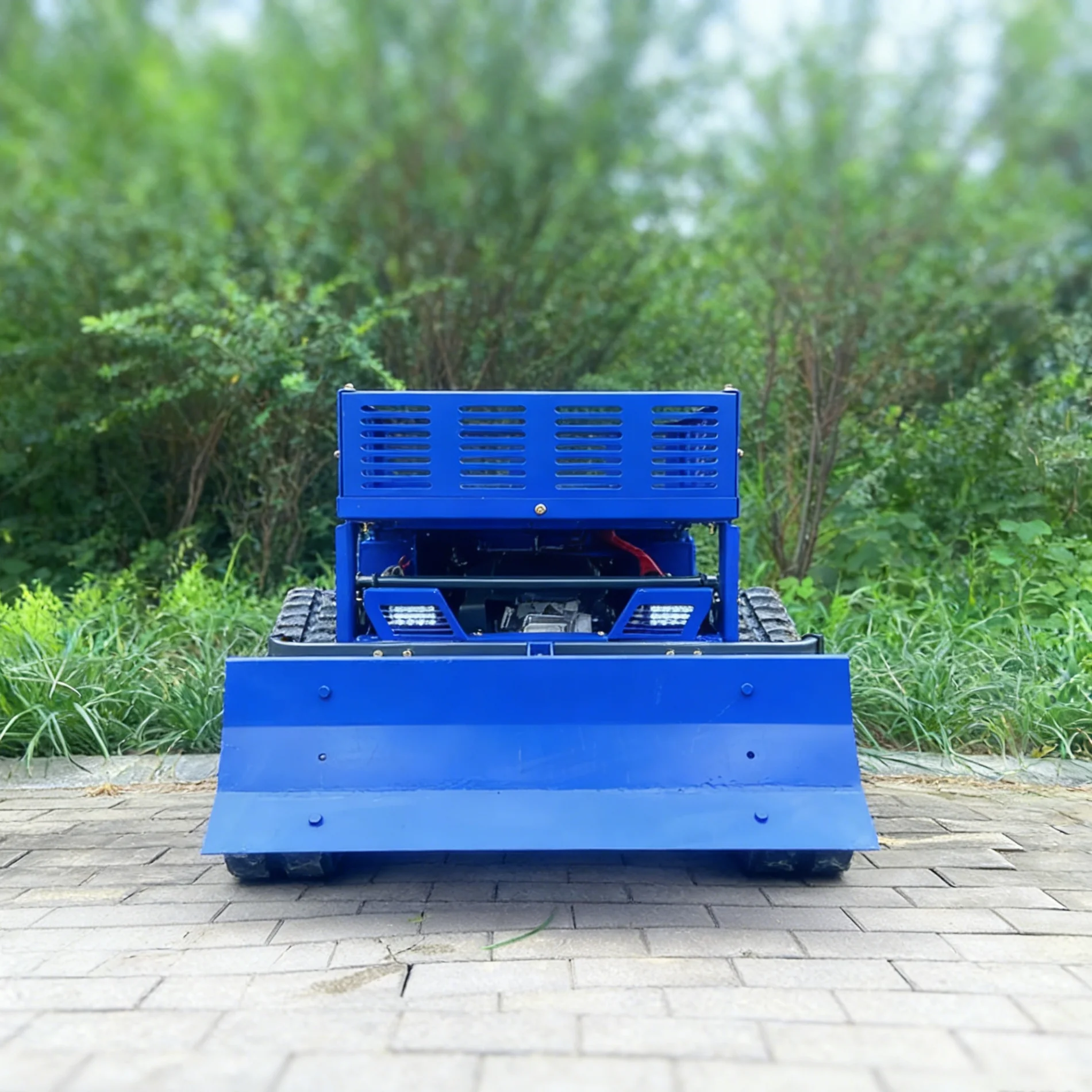 Customized Lawn Mow…