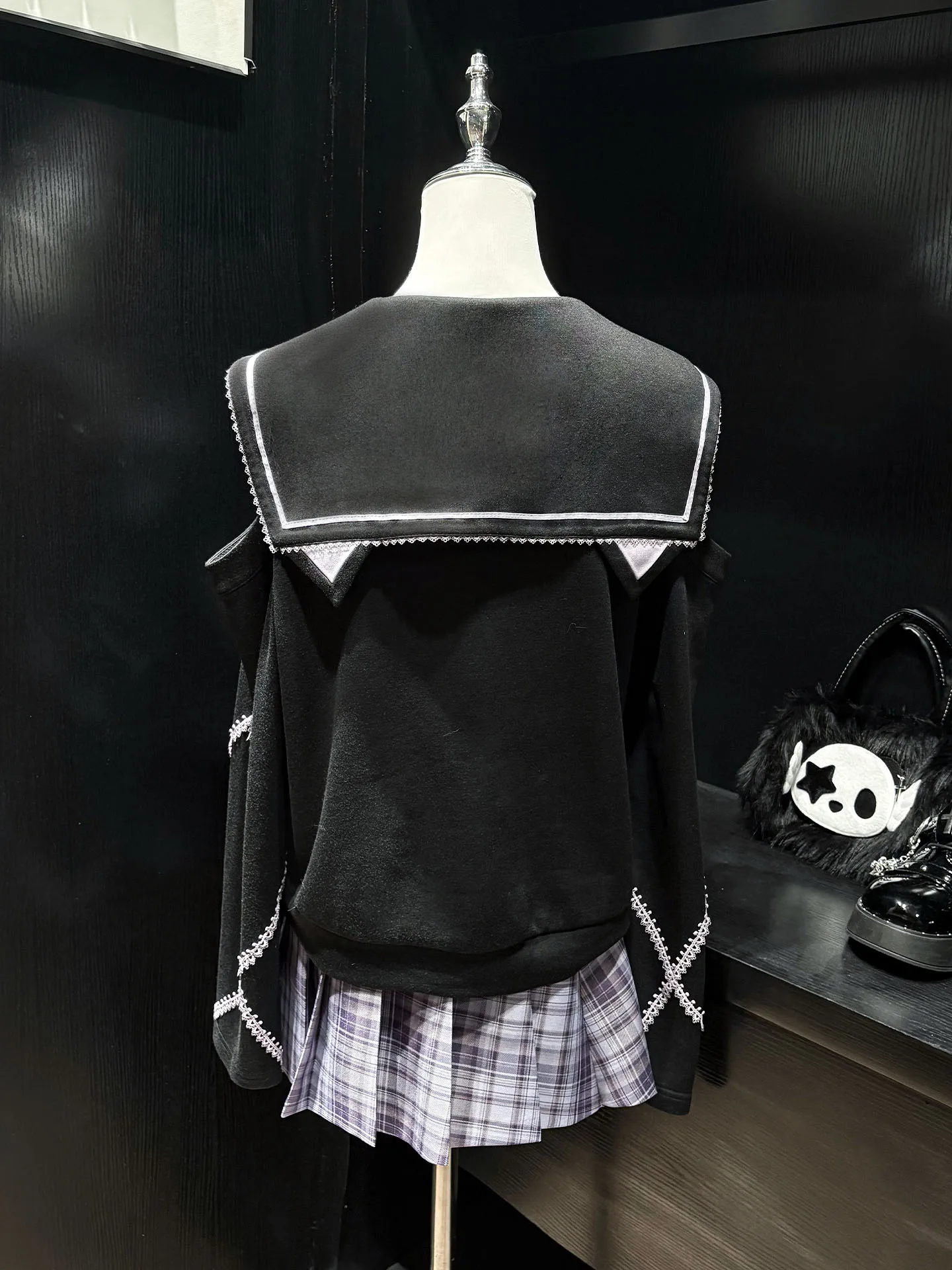 Autumn 2025 Heavy Industry Chain Sweatshirt Jacket Japanese Original Design Subculture Navy Collar Off-Shoulder Loose To Hoodies