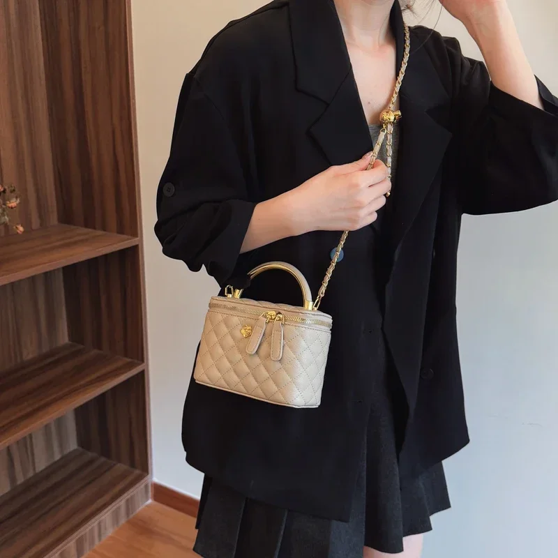 

Classic Designer Paris Letter Logo Fashion Diaper Bags Women'S Minimalist Elegant Large Capacity Commuter Tote