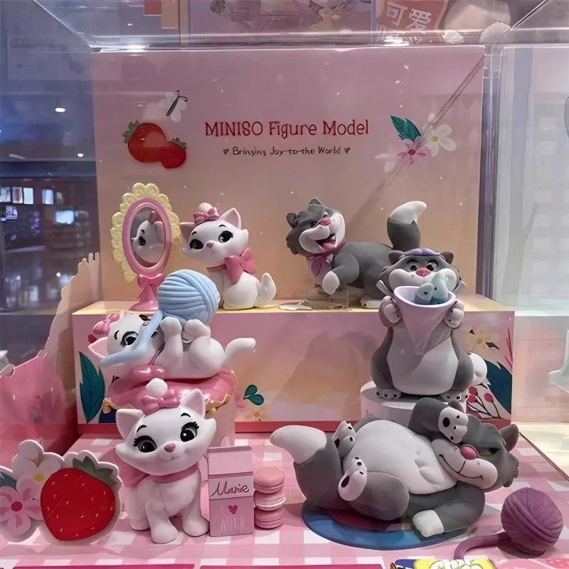 Disney LUCIFER Mary Cat กล่องตาบอดตุ๊กตาสาวอินเทรนด์การ์ตูนน่ารักตุ๊กตาเดสก์ท็อปตกแต่งเครื่องประดับวันเกิด Surprise ของขวัญ