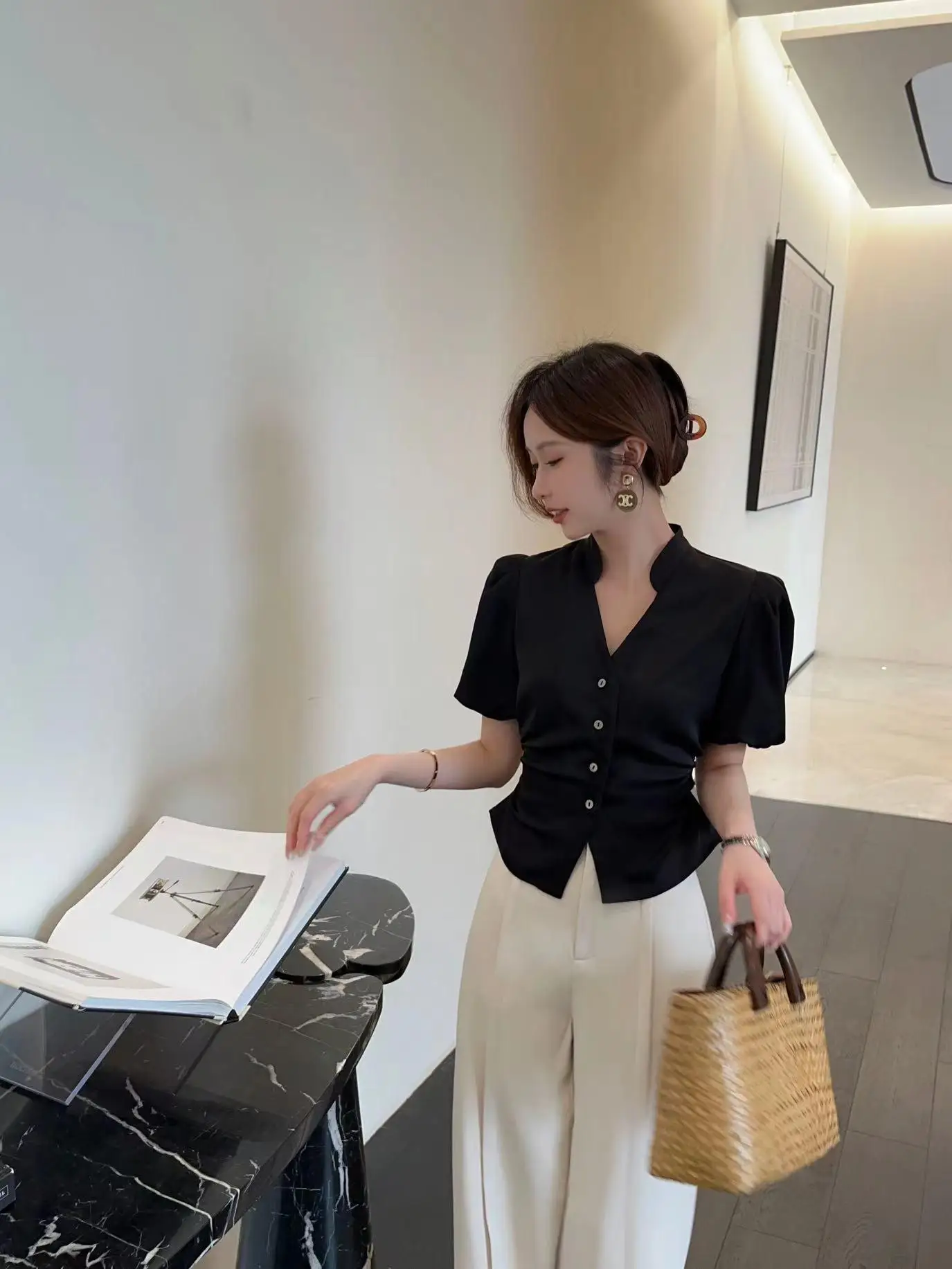 Elegant High Waist Pants Design Sensation Small Fashionable Shirt Versatile Straight Leg Pants for Ladies Elegant Style