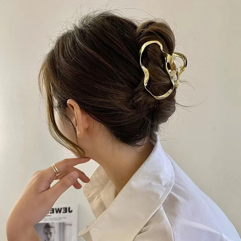 Fashion Elegant Gold Color S-shaped Metal Hairpins Hair Claw For Women Girls Korean Hair Clips Ponytail Clip Hair Accessories