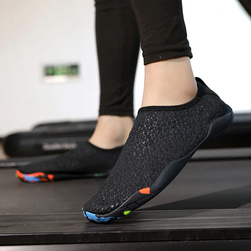

New breathable outdoor creek shoe water shoes men's anti-slip beach shoes women's indoor fitness sports quick-dry