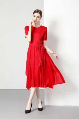 Miyake Pleated Ladies Red Color Girlish Wind Tether Waist Slim Dress Long Skirt Five-point Sleeve A-line Skirt Vintage Sweet