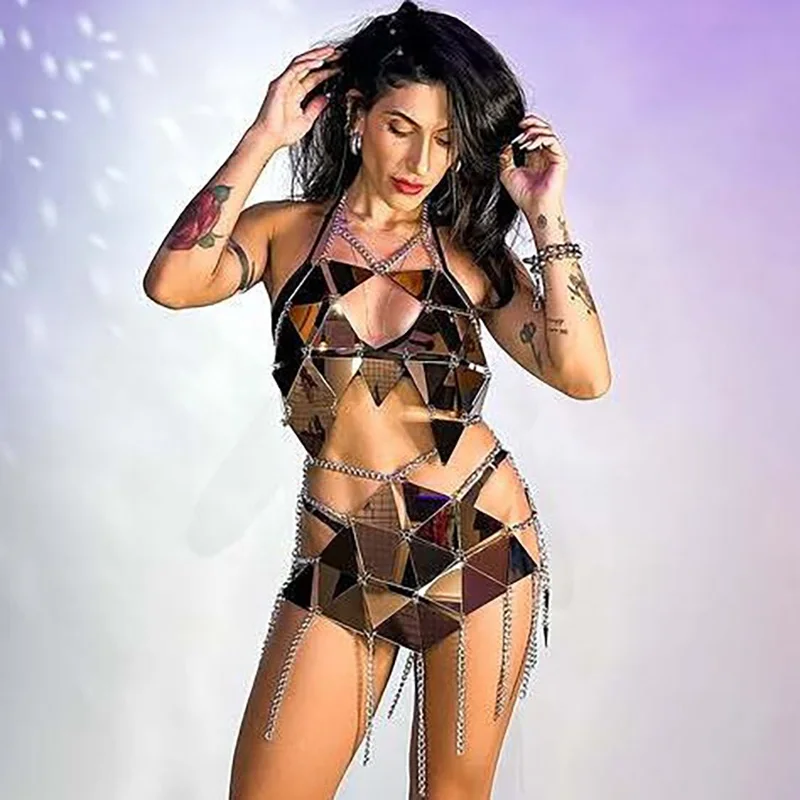 Set di gonne superiori con catena per il petto da spiaggia fatta a mano in stile punk da donna, set di vestiti da festival