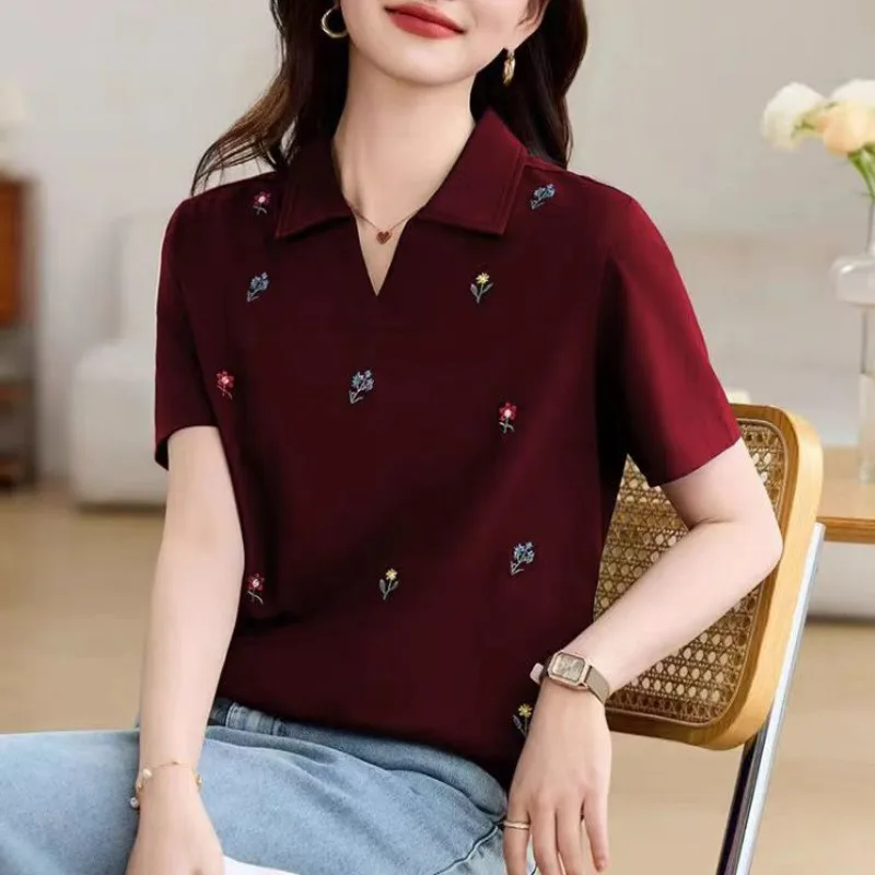 أزياء عارضة طية صدر السترة قصيرة الأكمام فضفاضة جديدة الصيف بولو فضفاض المطرزة أعلى تي شيرت