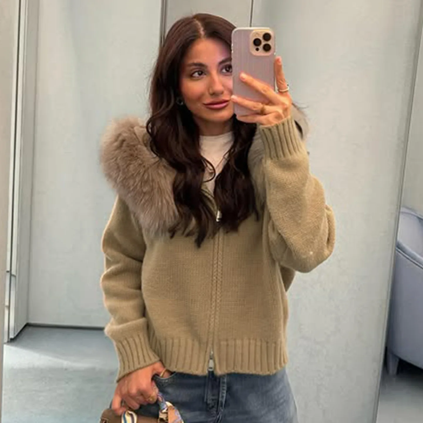 

Autumn and winter loose casual style warm temperament simple cardigan furry hooded jacket