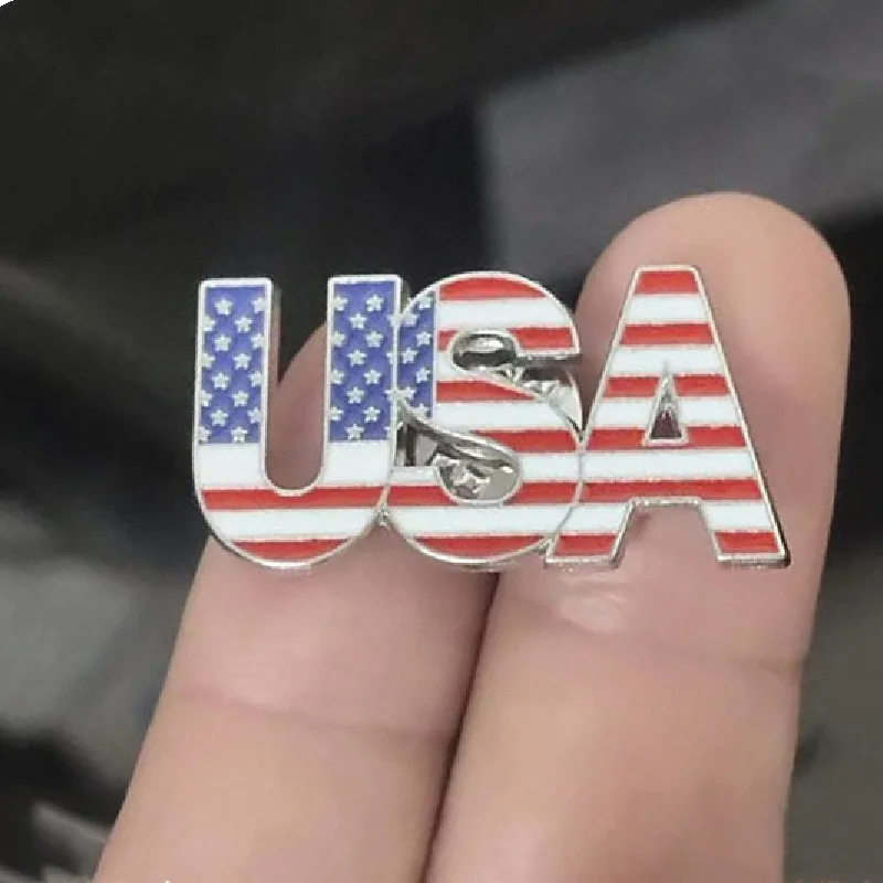 American Fag Lettering 'USA" Brooche/Lapel Pin