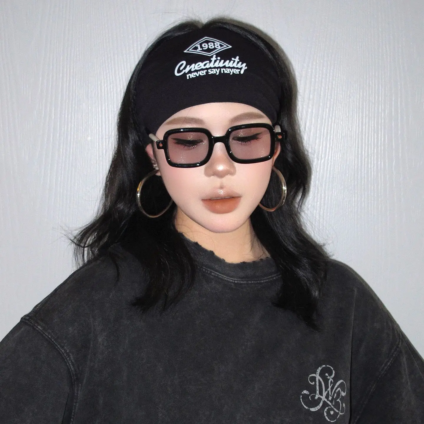 

New Y2K sporty hairband, high-end fashionable yoga hairband, retro hip-hop running hairband, fitness hairband