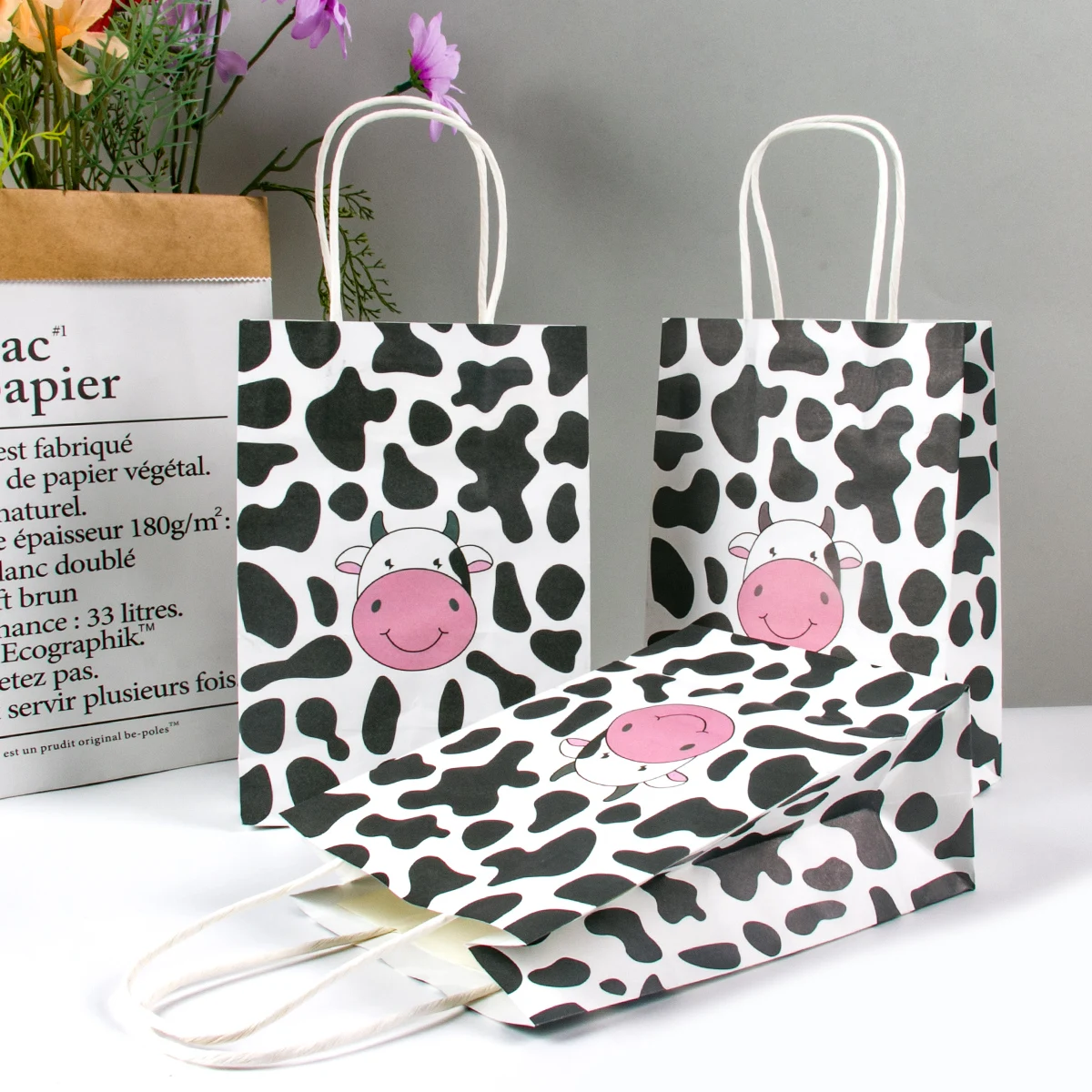 12Pcs Farm Theme Cute Cartoon Animal Paper Cow Gift Bags Paper Candy Biscuit Bag Tote Bags Birthday Party Baby Shower Supplies