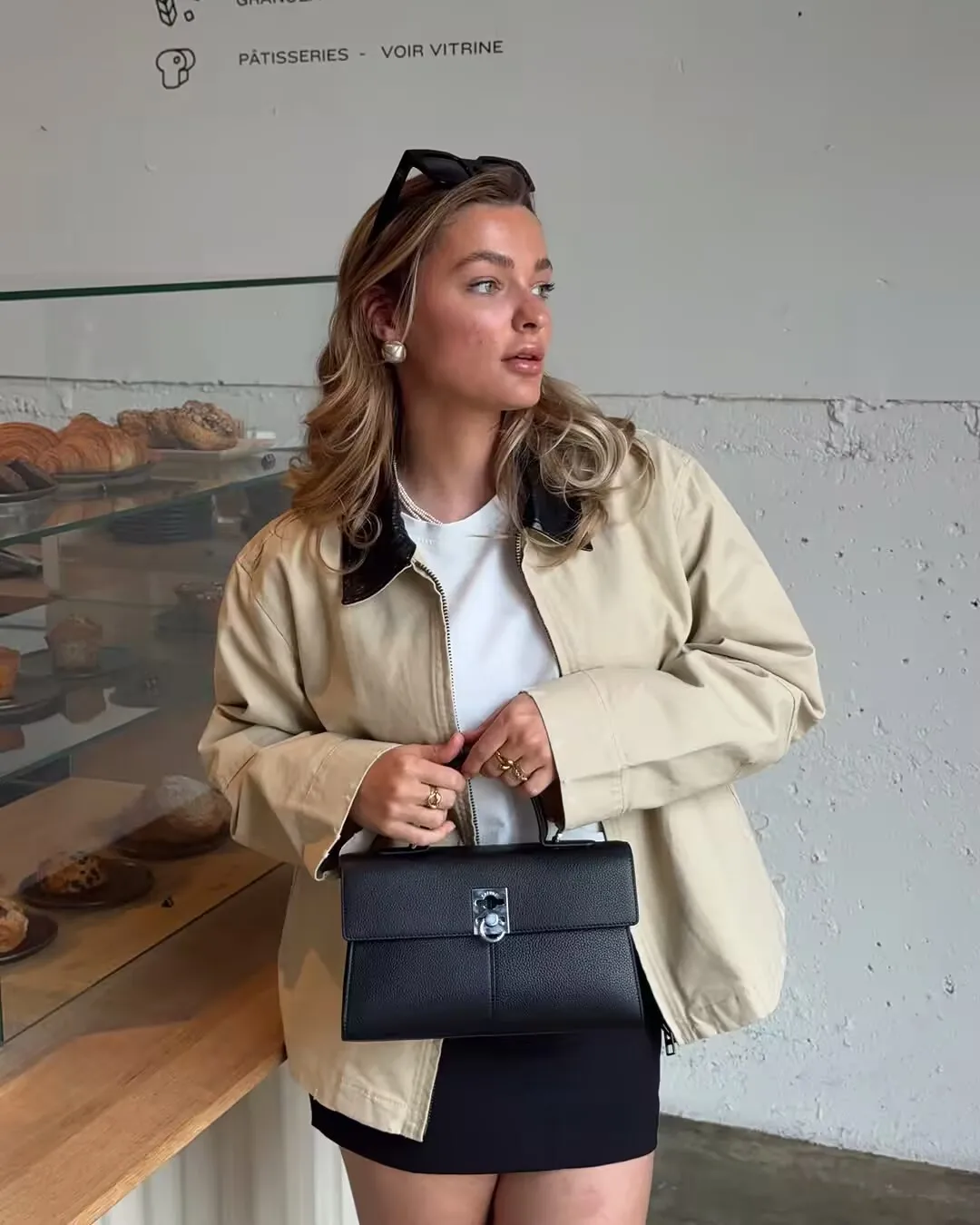 

Винтажная куртка с цветными блоками, бейсбольное пальто для женщин, высококачественное текстурированное двухцветное повседневное пальто из искусственной кожи с лацканами