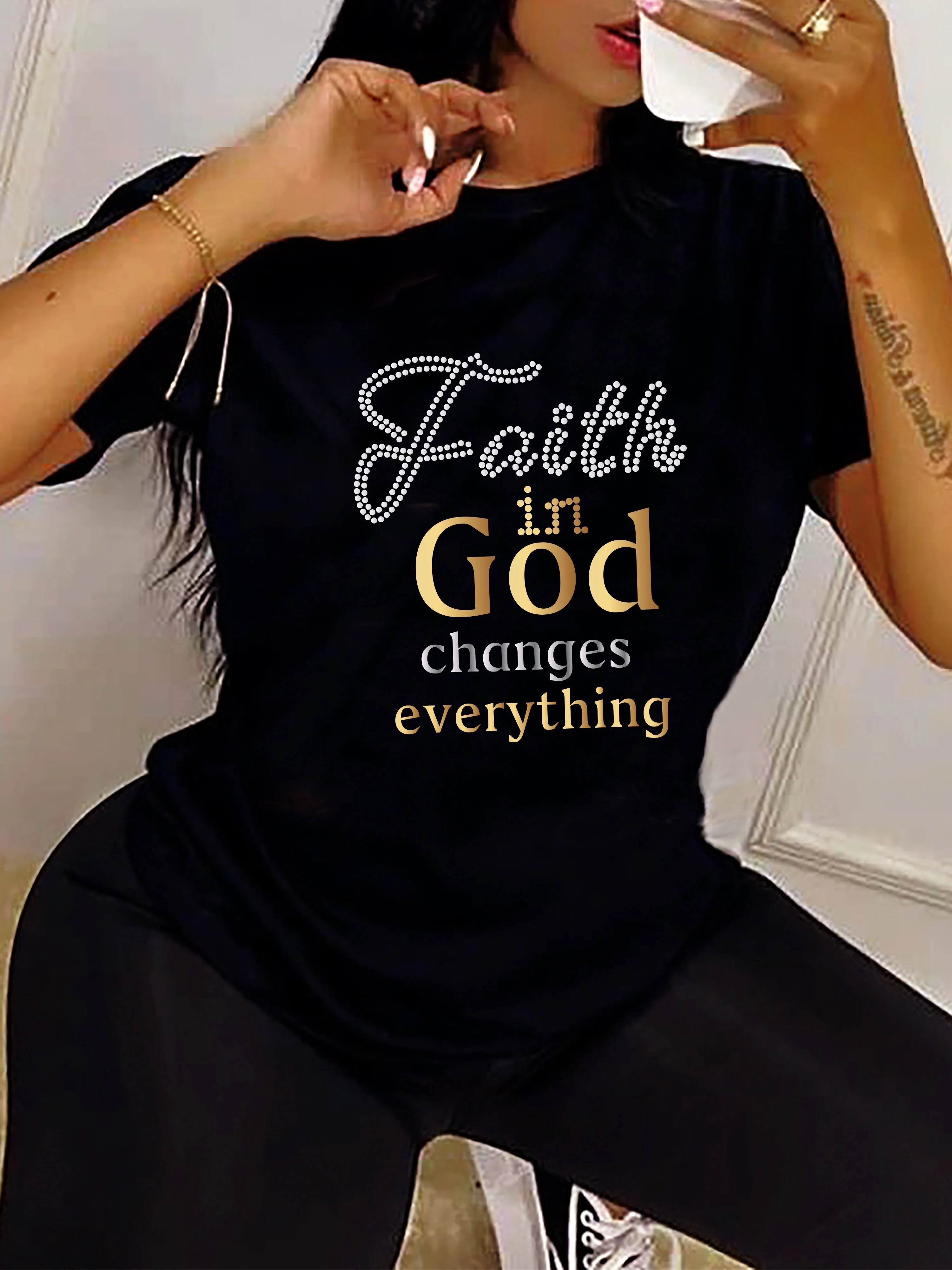 Women's Casual Alphabet Tee – All-Season Crew Neck with Stretch Comfort  Easy Care Fashionable Durable