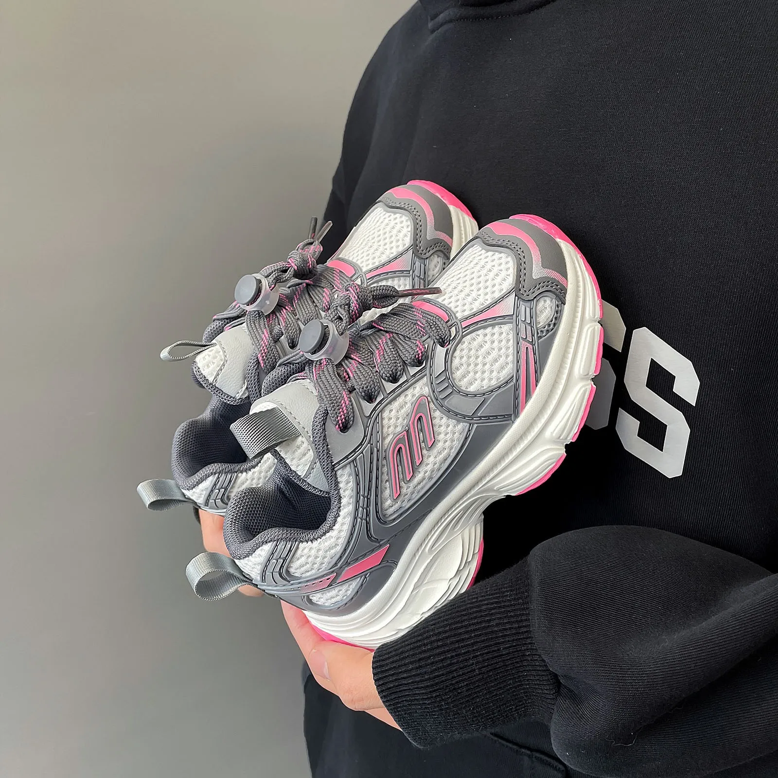 

Кроссовки для девочек, дышащая сетчатая обувь для папы для детей, модные спортивные кроссовки для мальчиков и девочек, шикарная обувь, кроссовки для девочек, размер 1.