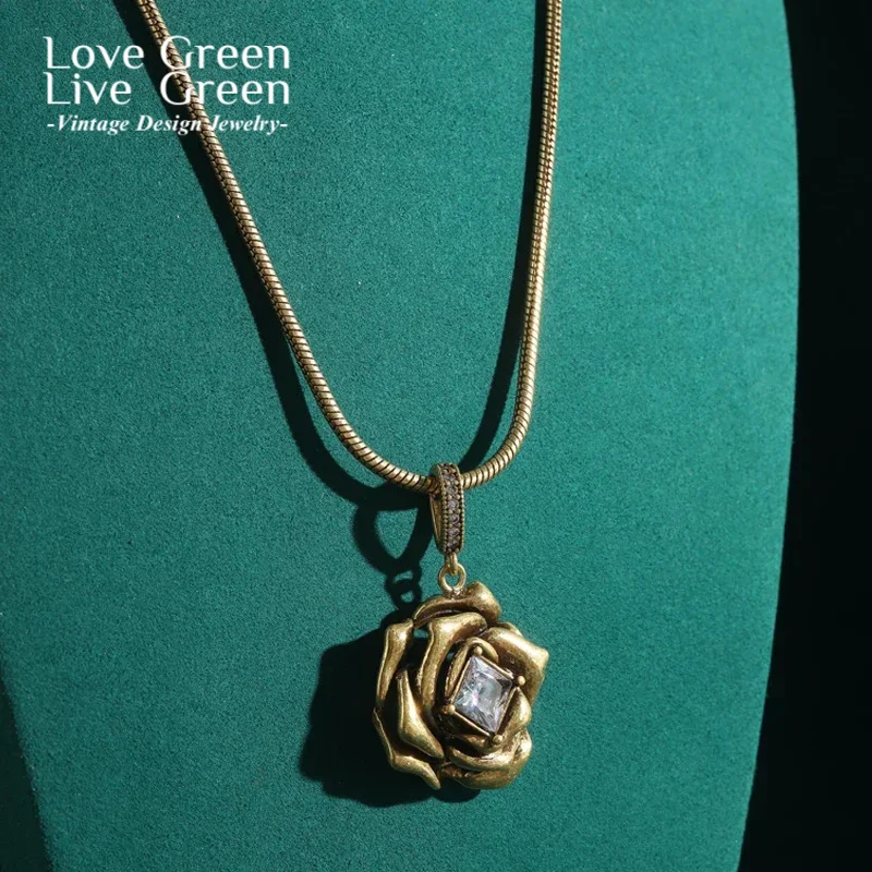 

Vintage Gold Color Rose Flower Necklaces Woman Pendant Square Cubic Zircon Jewelry Antique Petals Accessories Bride New 2025