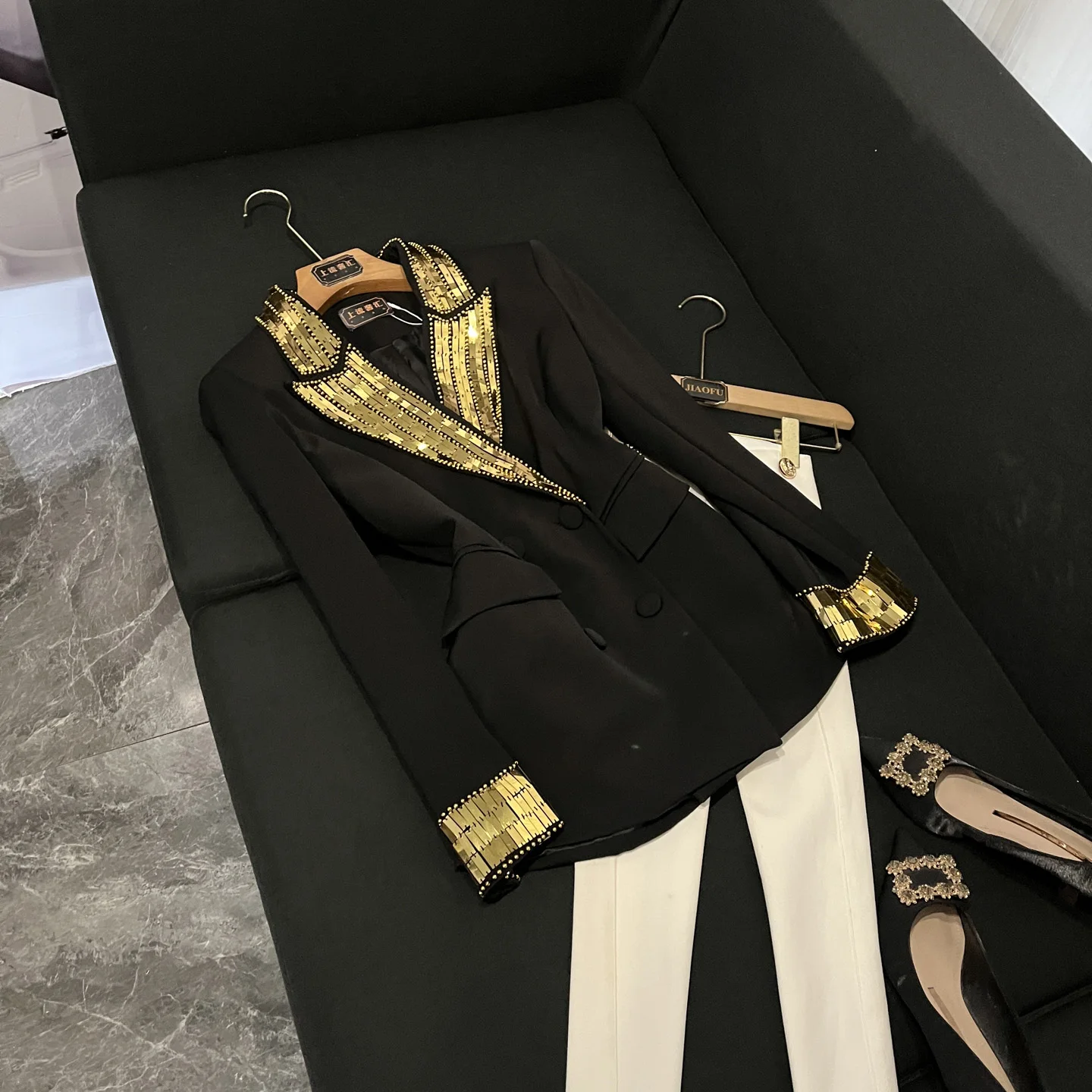 

Slim Fit iny Sequin Design Faionable Winter 2025 Women's Suit Jaet Ele French Sle Long Sve Office Wear