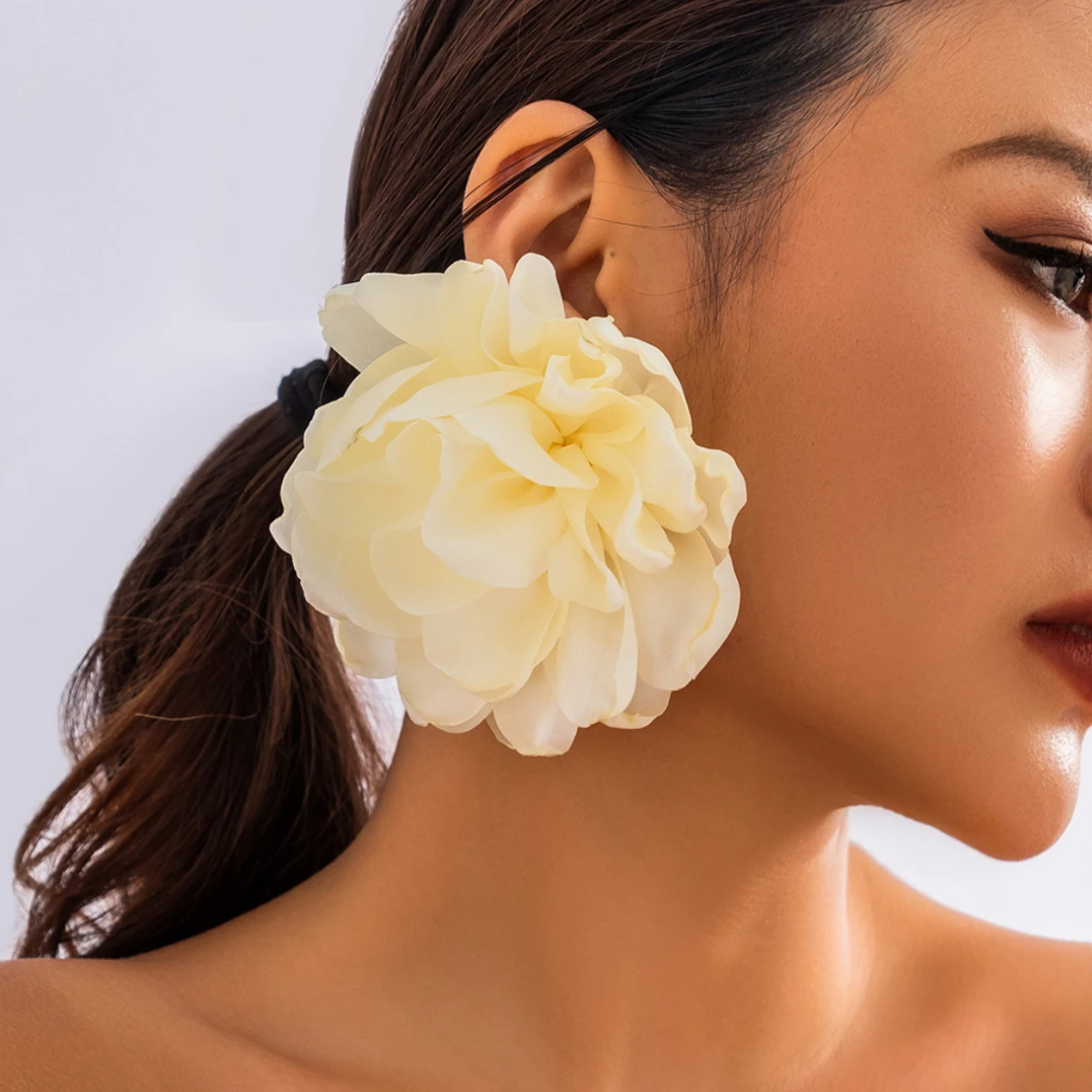 Exaggerated Large Fluffy Fabric Flower Earrings Women Cloth Flowers Drop Earrings New Fashion Ear Charm Jewelry Wedding Серьги