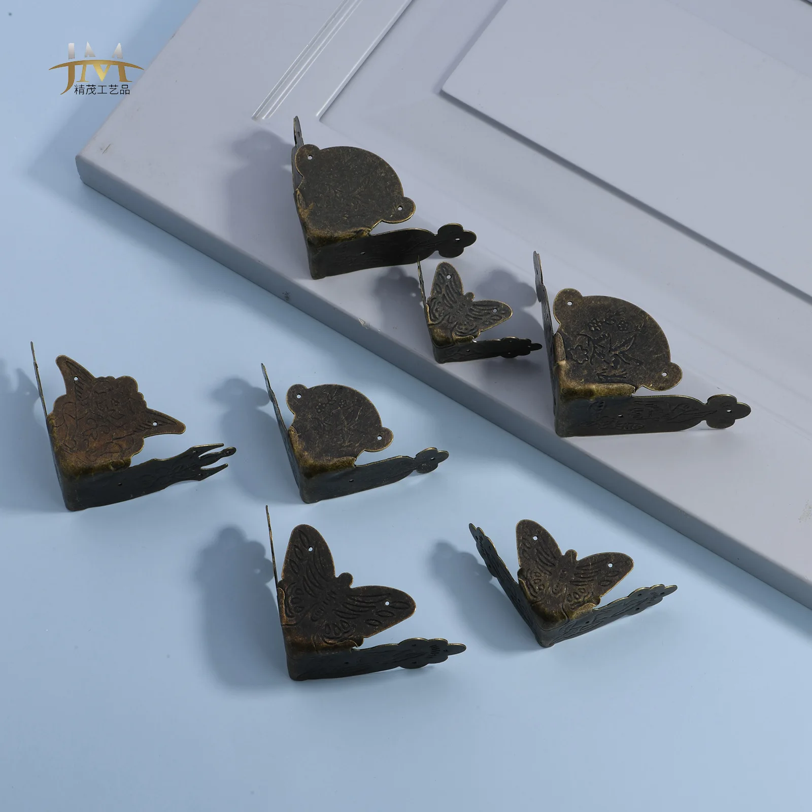 Hardware New Chinese Home Improvement Building Materials Antique Box Right Angle Large Iron Butterfly Angle Accessories