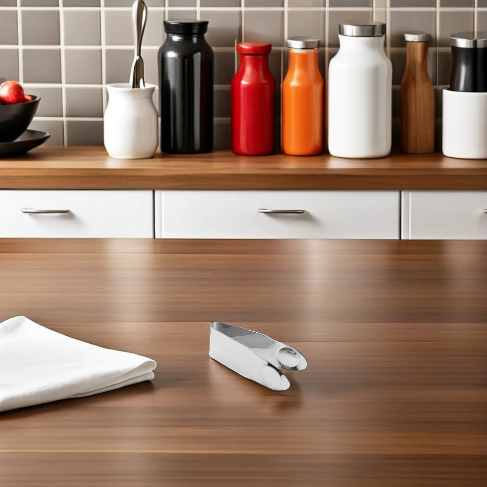 

Metal Slicer Strawberry Stem Remover Exquisite Polish Smooth Edges Proper Gauge Thickness Comfortable Hold Strawberry Huller