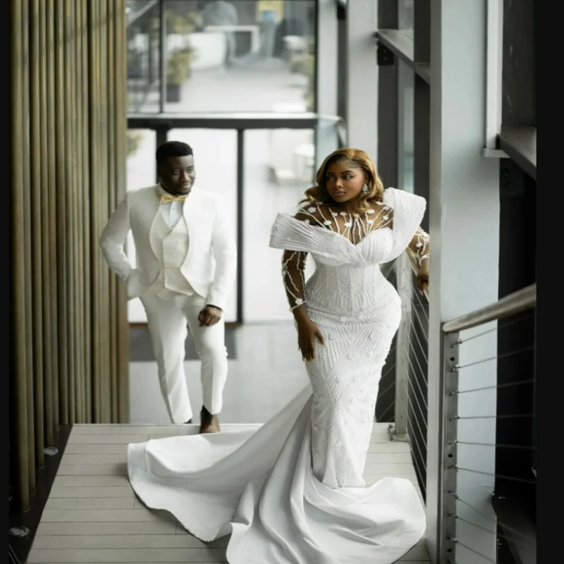 

Customized Sheer Neck Shinny Sequins Beads Wedding Dress Sweep Train Robe De Mariée Long Sleeve Luxury Aso Ebi Bridal Gown