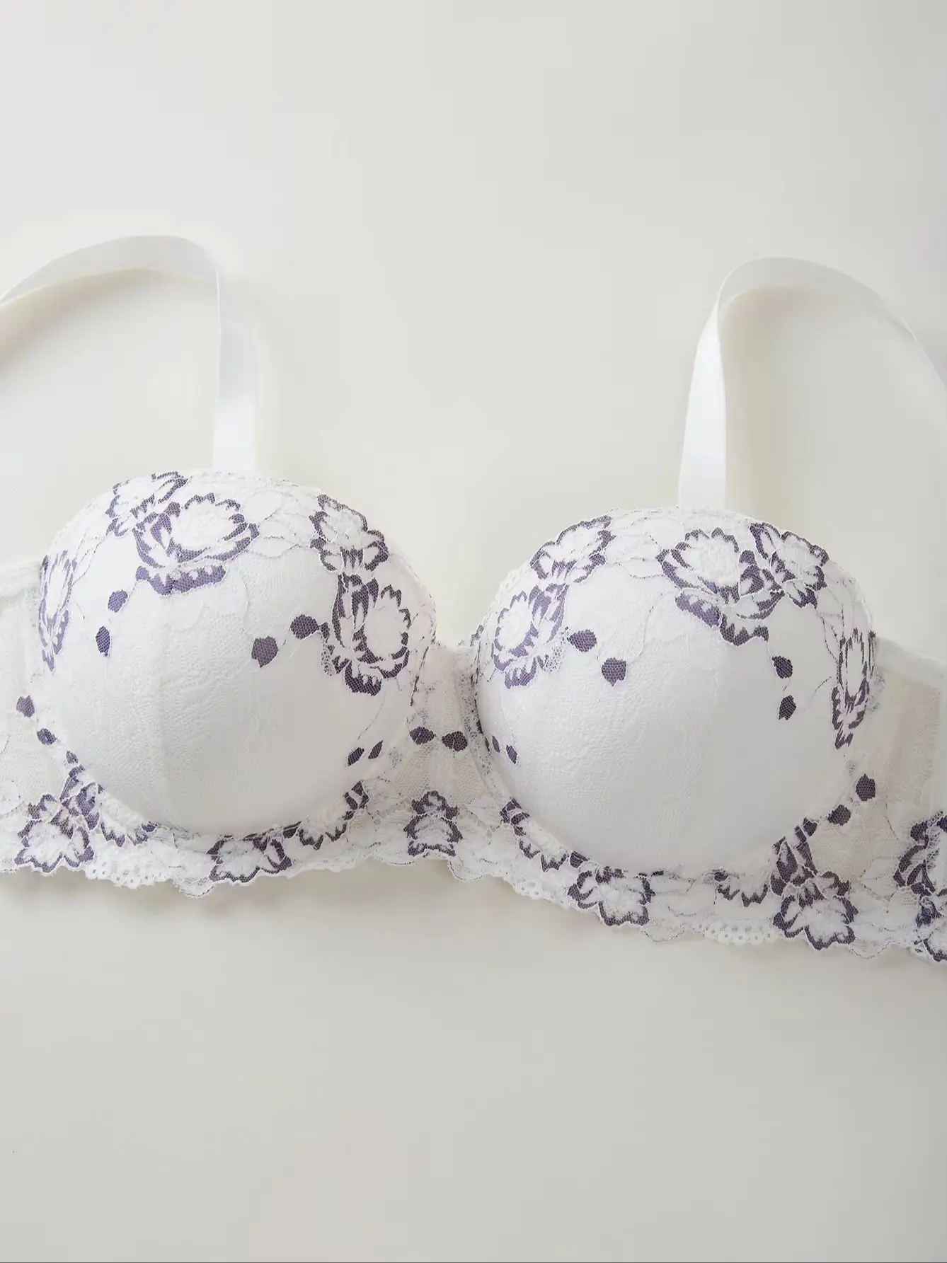 Plus Size Lace & Embroidery Women Bra Wide straps Underwire Side Support Push Up Bra Supportive Thin Cup Lingerie for Women