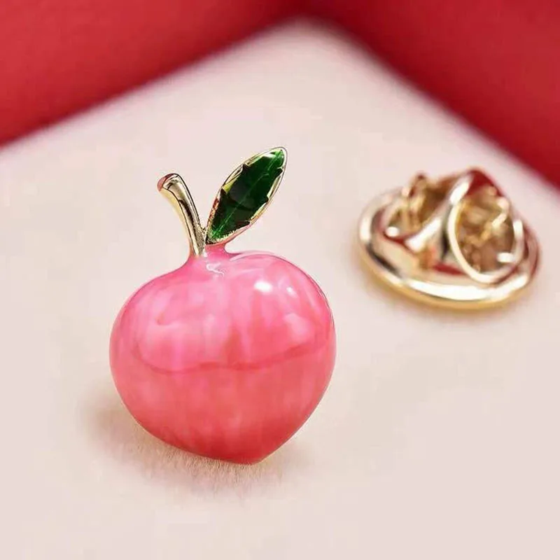 Copper Peach Brooch Pin Fashionable Fruit Shaped Clothing Brooch for Women Lapel Collar Scarf Decoration Mothers Day Gift