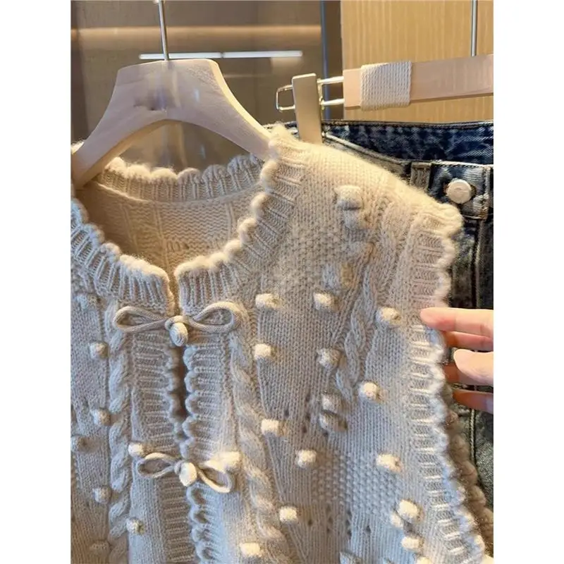 Thumbnail 4 - #71 Latest Sweater Vests Offers