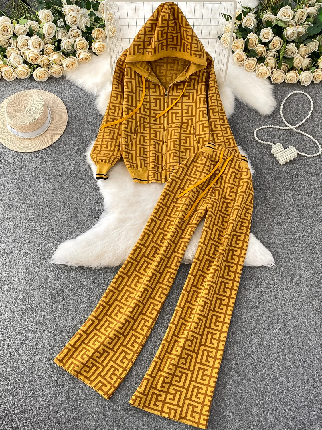 

Faionable Knitted Zipper Hoodie And High Waist Wide Leg Pants Two Piece Set for Women Autumn Casual Wear Sun Protection
