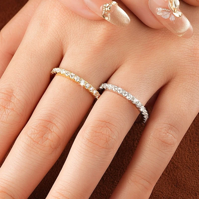 IOGOU 2MM D-Farbe VVS1 Voll-Moissanit-Bandringe Funkelnder Labor-Imitationsdiamant Stapelbarer Eternity-Verlobungsring für Frauen – Detail 11
