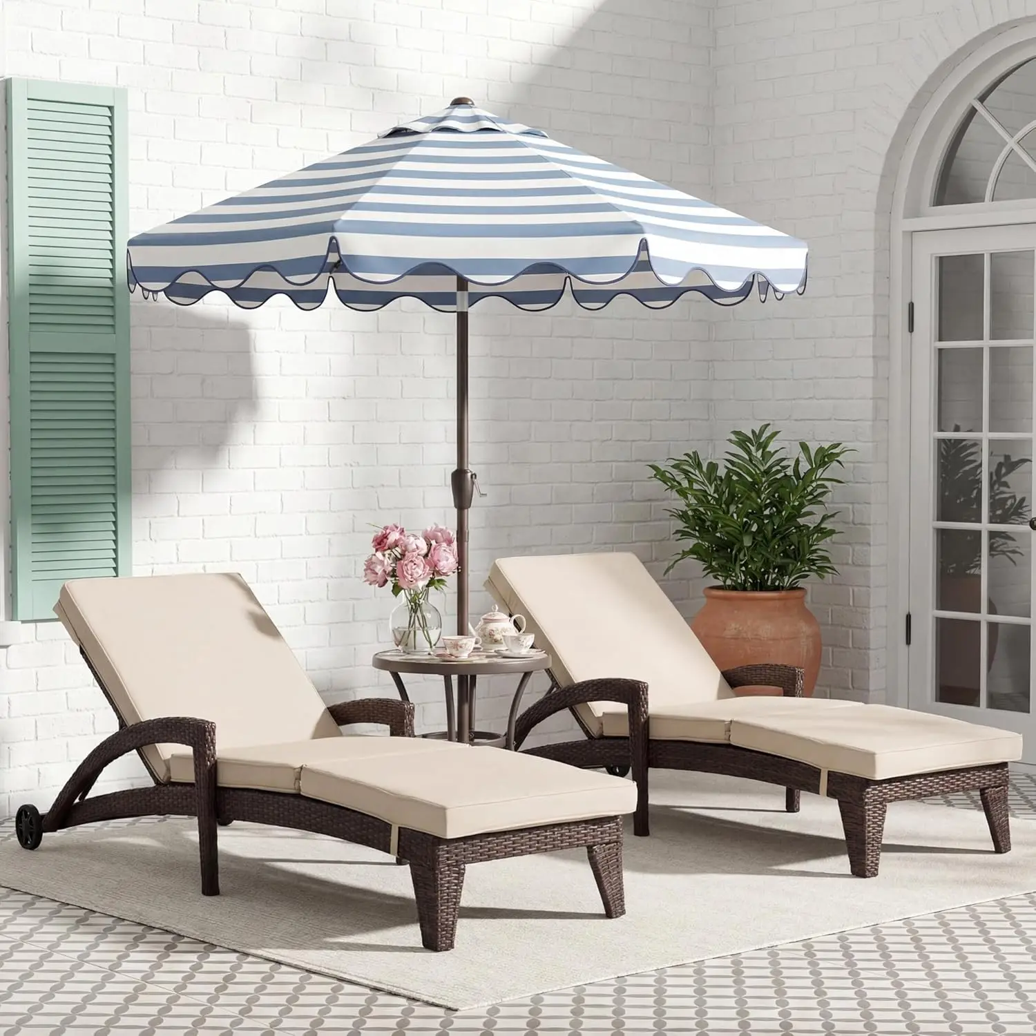 

Набор из 2-х прочных плетеных шезлонгов с колесами и подлокотниками, всепогодные, для улицы, на заказ