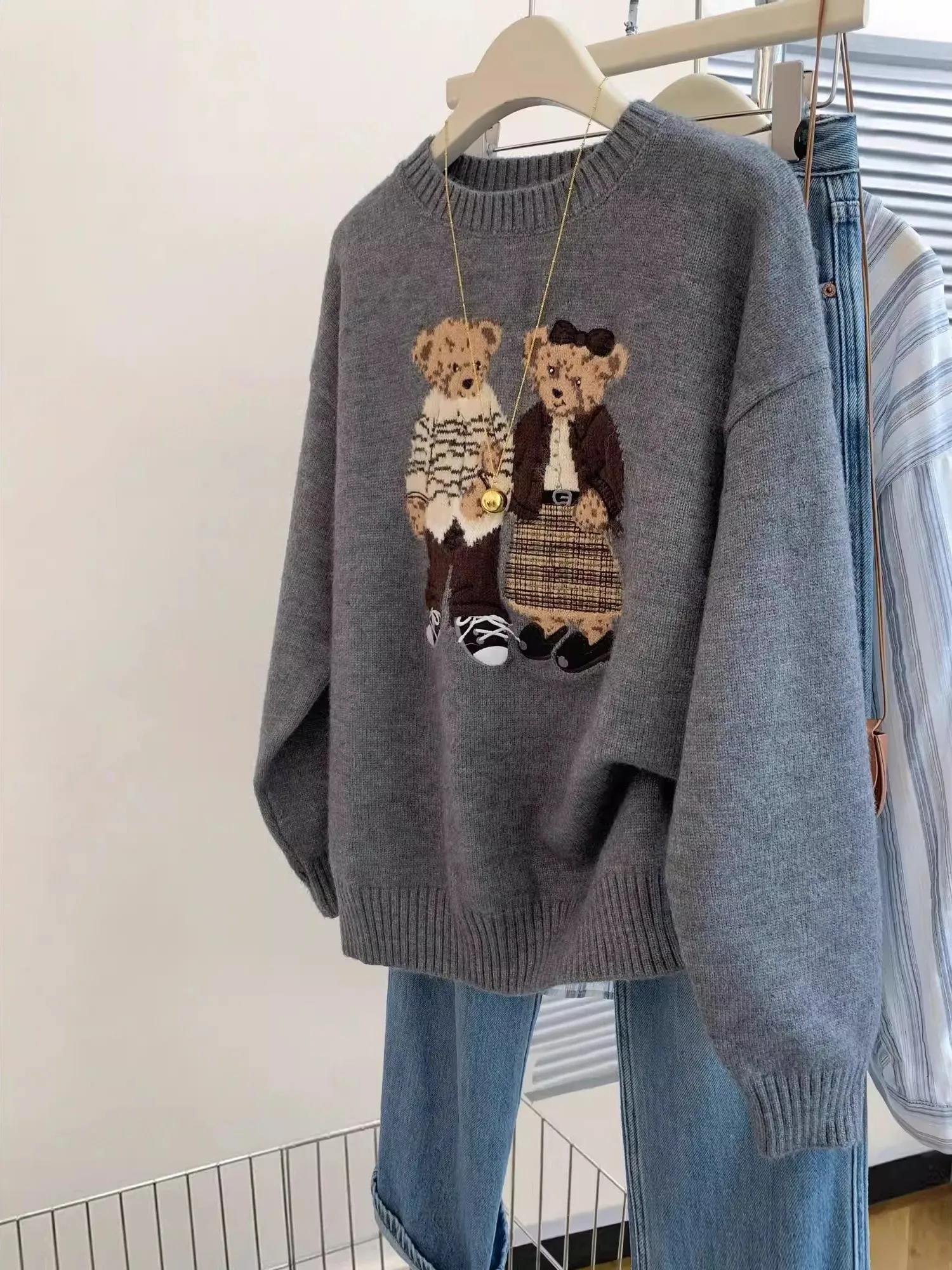 

Вязаный свитер-пуловер с круглым вырезом и милым медведем, большой размер, осенне-зимний, винтажный, комфортный, из мягкой ткани